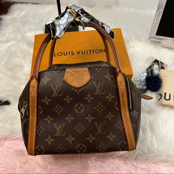 Louis Vuitton Handbags - Louis vuitton marais bb
